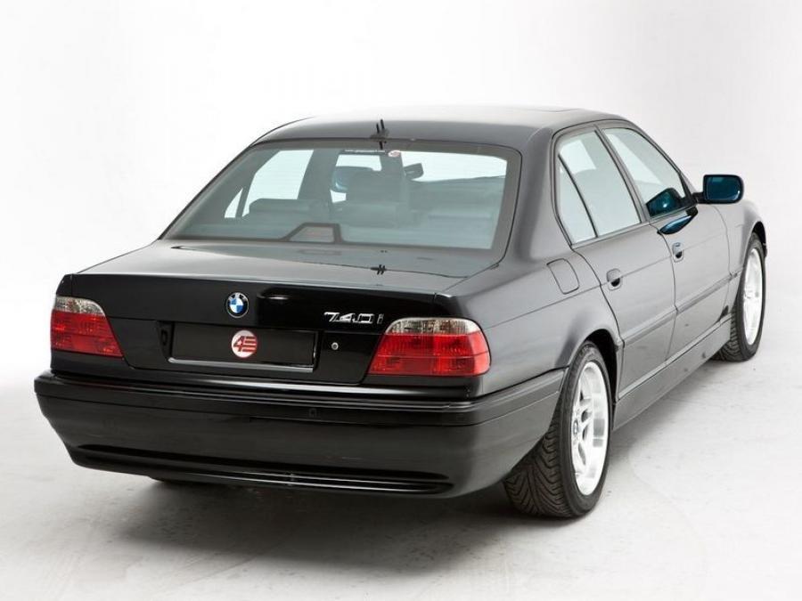  BMW 740i Sport Pack 1999 года  (фото 9 из 11)